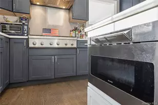 9 Saber Ln, Kings Park, NY 11754 - Photo 13