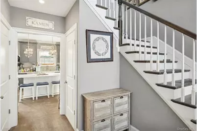 9 Saber Lane, Kings Park, NY 11754 - Photo 5