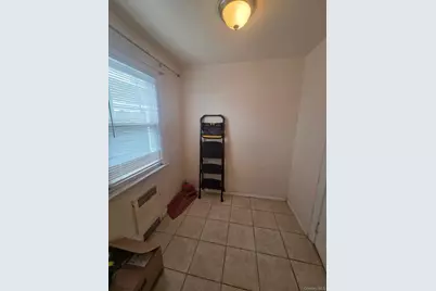 42 Sunset Drive, Hempstead, NY 11550 - Photo 3