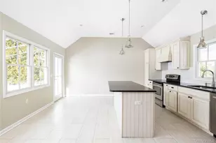 1400 Calves Neck Rd, Southold, NY 11971 - Photo 5