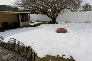 [Address not provided], Levittown, NY 11756 - Photo 17