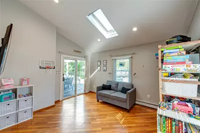 9 Donna Place, East Islip, NY 11730 - Photo 21