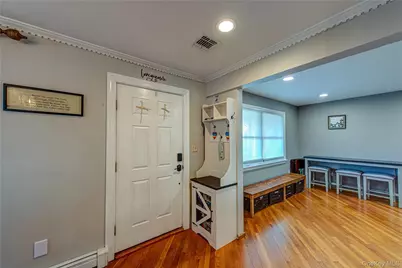 9 Donna Place, East Islip, NY 11730 - Photo 17