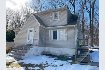 56 Millspaugh Lane #1st floor, Bardonia, NY 10954 - Photo 1