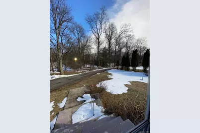 56 Millspaugh Lane #1st floor, Bardonia, NY 10954 - Photo 15