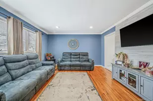 24 Lantern St, Huntington, NY 11743 - Photo 3