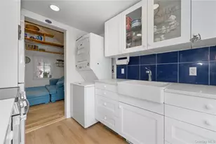 20 Bristol St, Huntington, NY 11743 - Photo 9