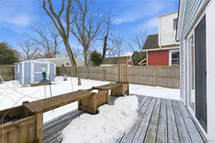 20 Bristol St, Huntington, NY 11743 - Photo 13