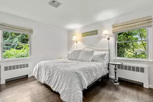 22 Woodfield Rd, Stony Brook, NY 11790 - Photo 17