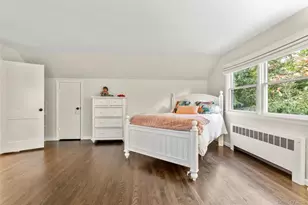 22 Woodfield Rd, Stony Brook, NY 11790 - Photo 21