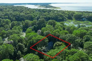 22 Woodfield Rd, Stony Brook, NY 11790 - Photo 3