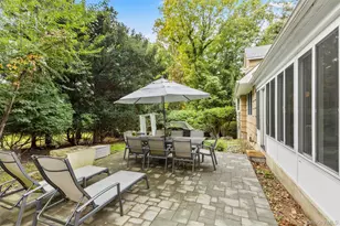 22 Woodfield Rd, Stony Brook, NY 11790 - Photo 25