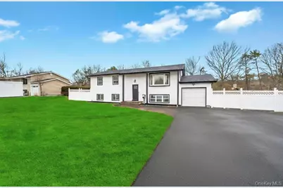 191 Ridge Road, Wheatley Heights, NY 11798 - Photo 3