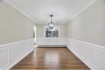 191 Ridge Road, Wheatley Heights, NY 11798 - Photo 9