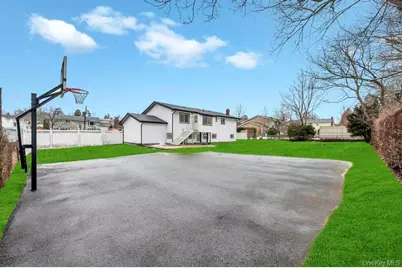 191 Ridge Road, Wheatley Heights, NY 11798 - Photo 23