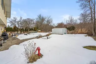 90 Babylon Ave, West Islip, NY 11795 - Photo 23