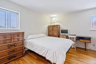 90 Babylon Avenue, West Islip, NY 11795 - Photo 9