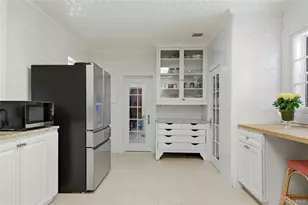 74 Peacock Ln, Locust Valley, NY 11560 - Photo 7