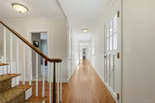 74 Peacock Ln, Locust Valley, NY 11560 - Photo 9