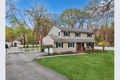 14 Hillside Avenue, Saint James, NY 11780 - Photo 1