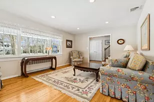14 Hillside Ave, Saint James, NY 11780 - Photo 5