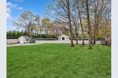 14 Hillside Avenue, Saint James, NY 11780 - Photo 25