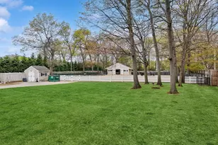 14 Hillside Ave, Saint James, NY 11780 - Photo 25