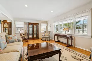 14 Hillside Ave, Saint James, NY 11780 - Photo 9