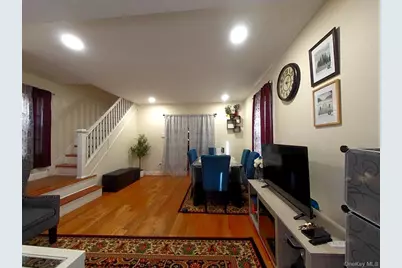 9915 202nd Street, Hollis, NY 11423 - Photo 5