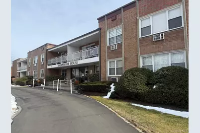 601 Chestnut Street #A-21, Cedarhurst, NY 11516 - Photo 3