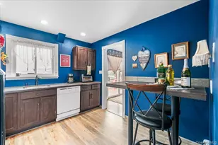 6 Gateway St, Bethpage, NY 11714 - Photo 13