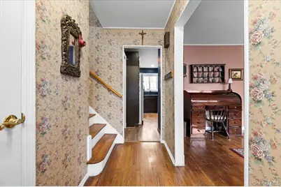 6 Gateway Street, Bethpage, NY 11714 - Photo 3