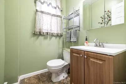 36 Hudson Avenue, Valley Stream, NY 11580 - Photo 11