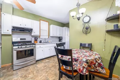 36 Hudson Avenue, Valley Stream, NY 11580 - Photo 7