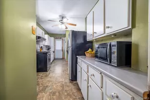 36 Hudson Ave, Valley Stream, NY 11580 - Photo 9