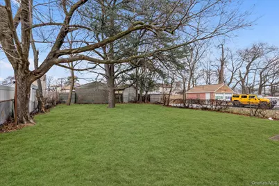 57 E Clinton Avenue, Roosevelt, NY 11575 - Photo 19