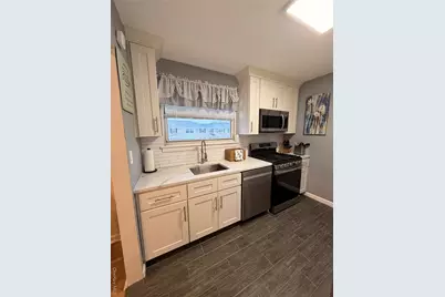 268-41 82 Avenue #2nd Floor, Floral Park, NY 11040 - Photo 5