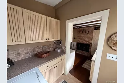 225 Christian Avenue, Stony Brook, NY 11790 - Photo 7