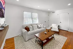 18 Old Riverhead Rd, Hampton Bays, NY 11946 - Photo 3