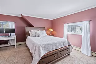 68 Summer Ln, Hicksville, NY 11801 - Photo 15