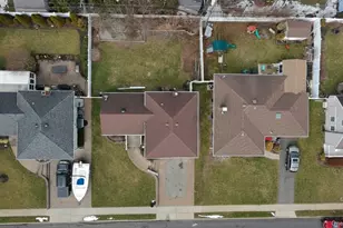 4057 Eve Dr, Seaford, NY 11783 - Photo 17