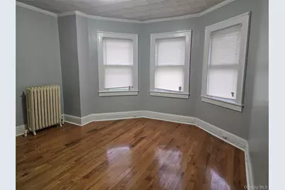 92 Wavecrest Street, Valley Stream, NY 11581 - Photo 3