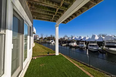 54 Ocean Watch Court, Freeport, NY 11520 - Photo 29