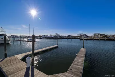 54 Ocean Watch Court, Freeport, NY 11520 - Photo 31