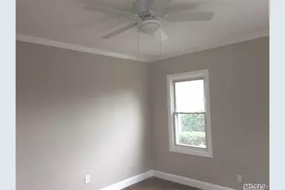 26 W Pine Street, Islip, NY 11751 - Photo 5