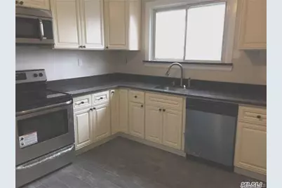 26 W Pine Street, Islip, NY 11751 - Photo 3