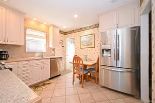 45-18 166th St, Flushing, NY 11358 - Photo 3