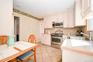 45-18 166th St, Flushing, NY 11358 - Photo 5