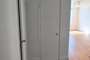 143-25 84th Dr, Jamaica, NY 11435 - Photo 15