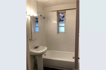 14325 84th Drive #2E, Jamaica, NY 11435 - Photo 9